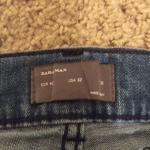 Zara Styled Skinny Jeans (Size 32M)